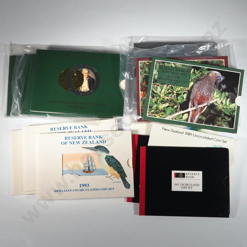 10 New Zealand Uncirculated Coin Sets  Image 1++