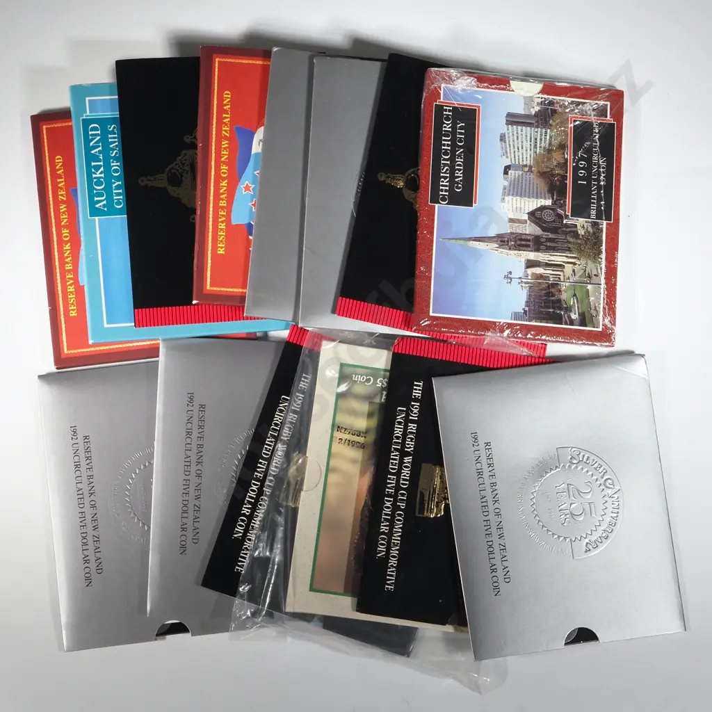 10 New Zealand Uncirculated Coin Sets  Image 1++