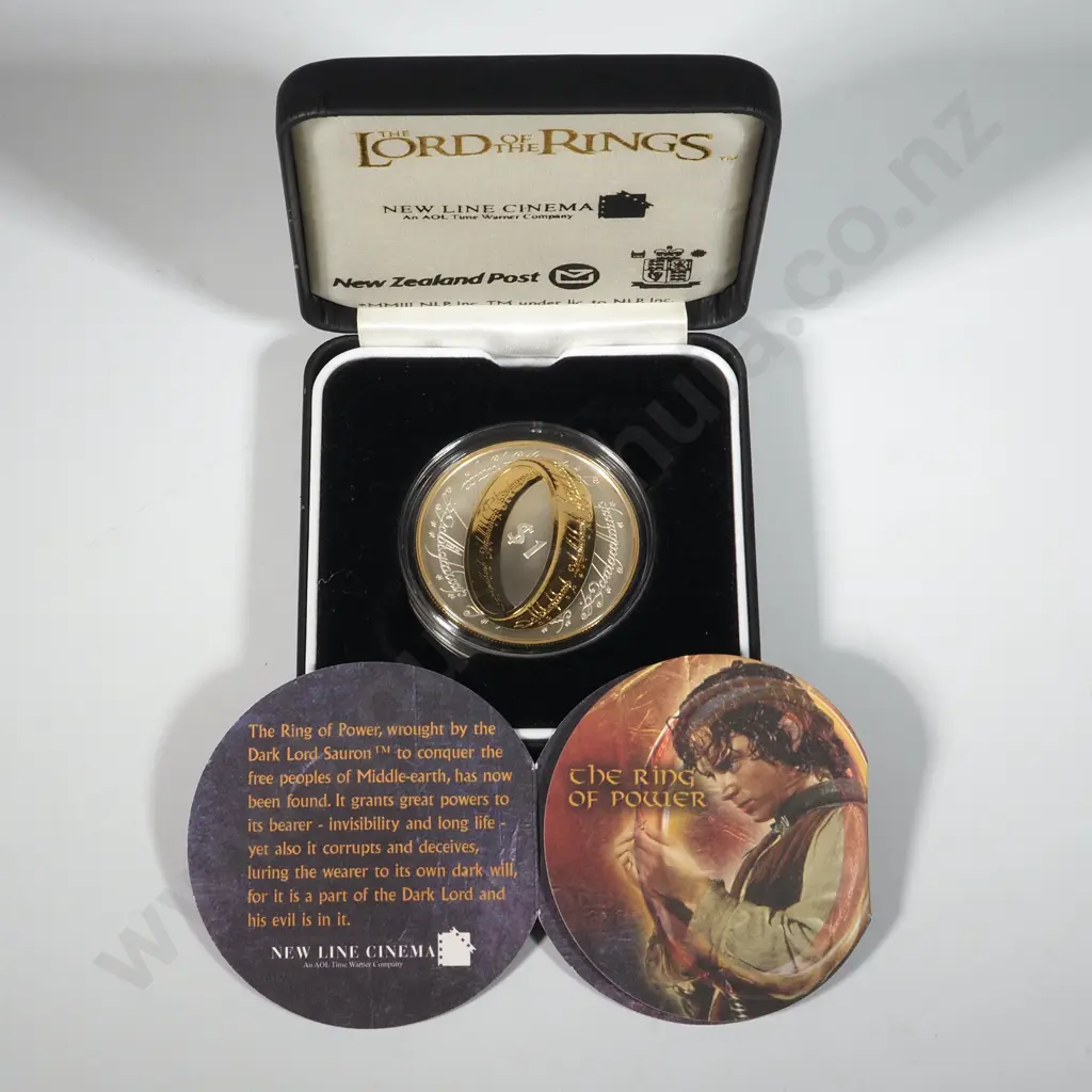 2003 Silver Lord of the Rings Coin - 28.28 Grams Sterling Silver  Image 1++