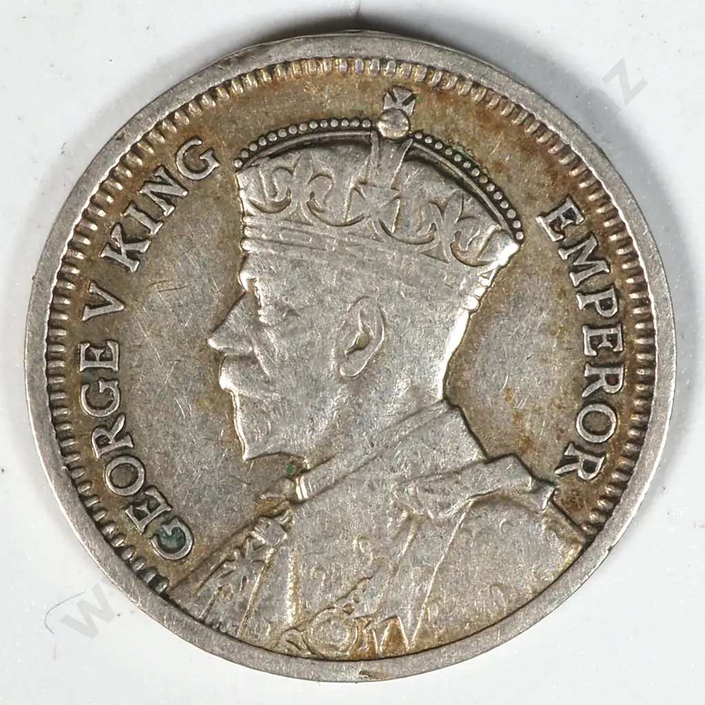 1935 New Zealand Threepence  Image 1++