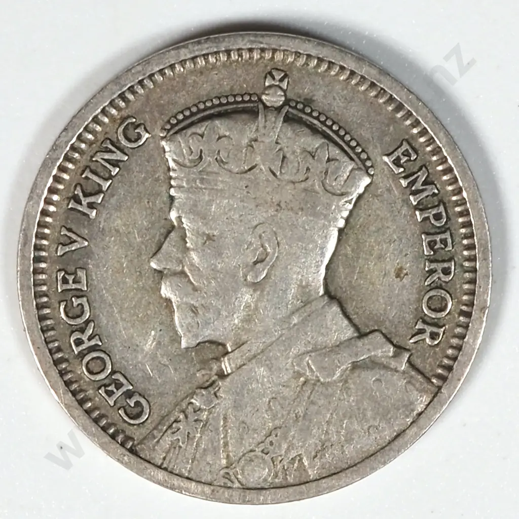 1935 New Zealand Threepence  Image 1++