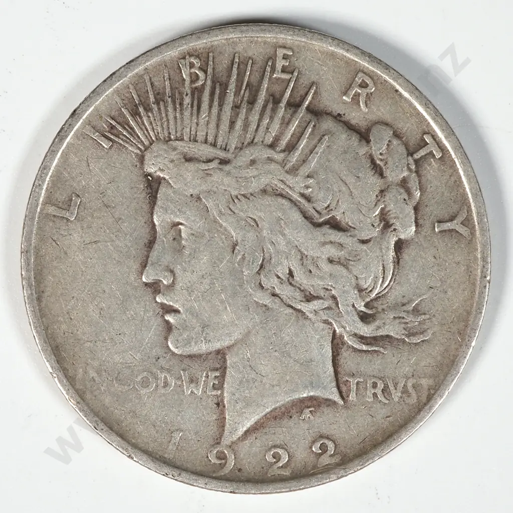 1922 United States of America Liberty Silver Dollar  Image 1++