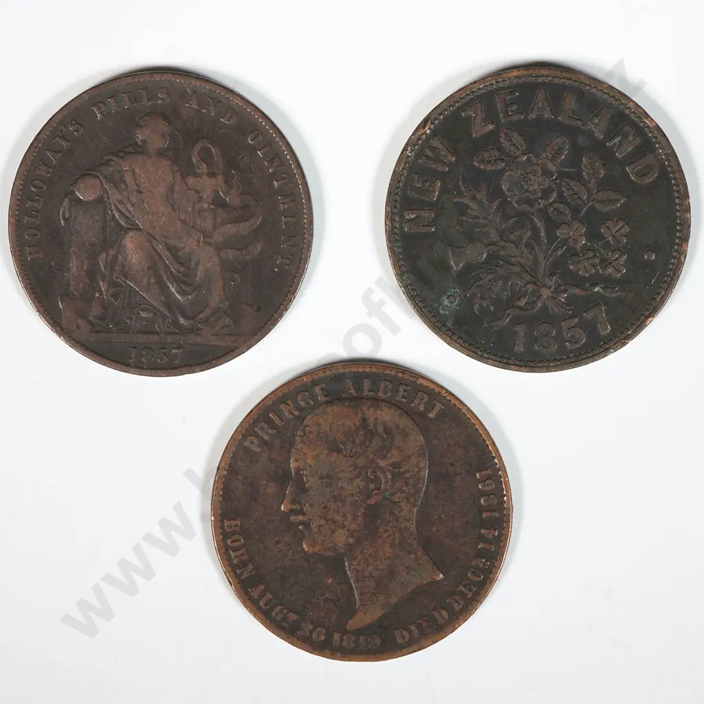 Three Antique New Zealand Penny Tokens  Image 1++