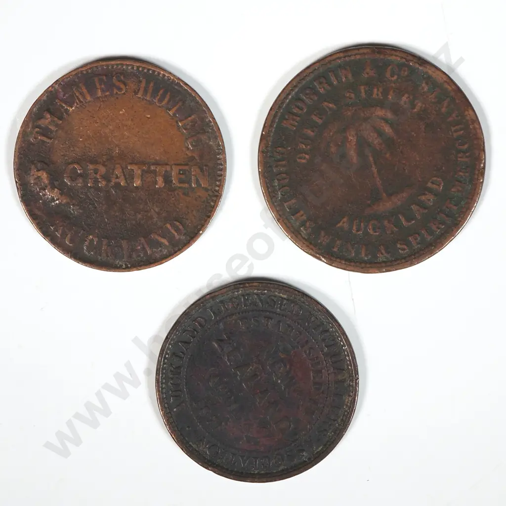 Three Antique New Zealand Penny Tokens  Image 1++