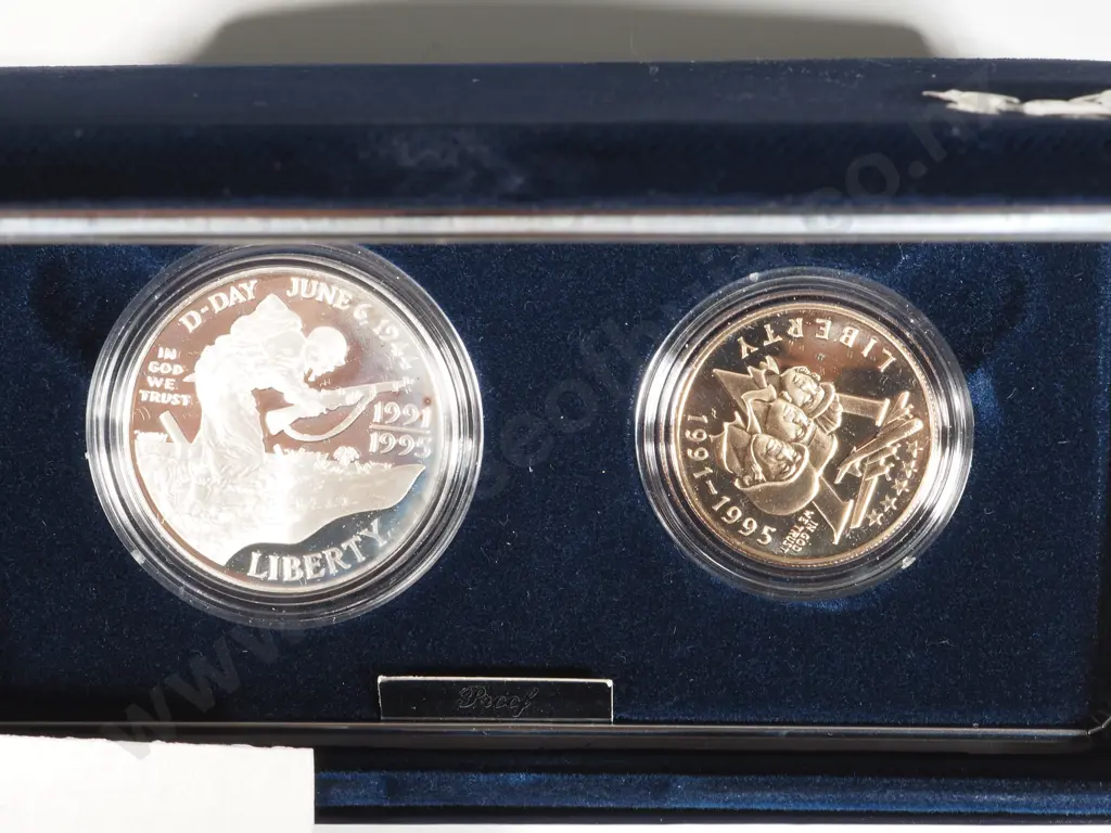 United States of America WW2 50th Anniversary Silver Coin Set  Image 1++