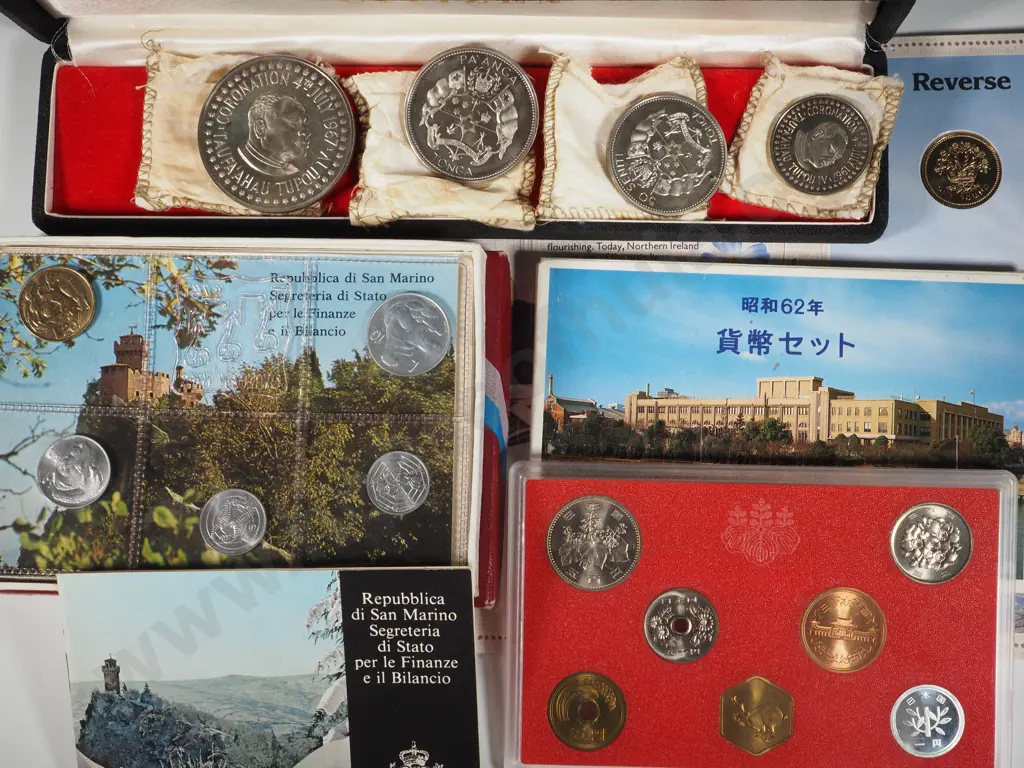 Assorted International Coin Sets  Image 1++