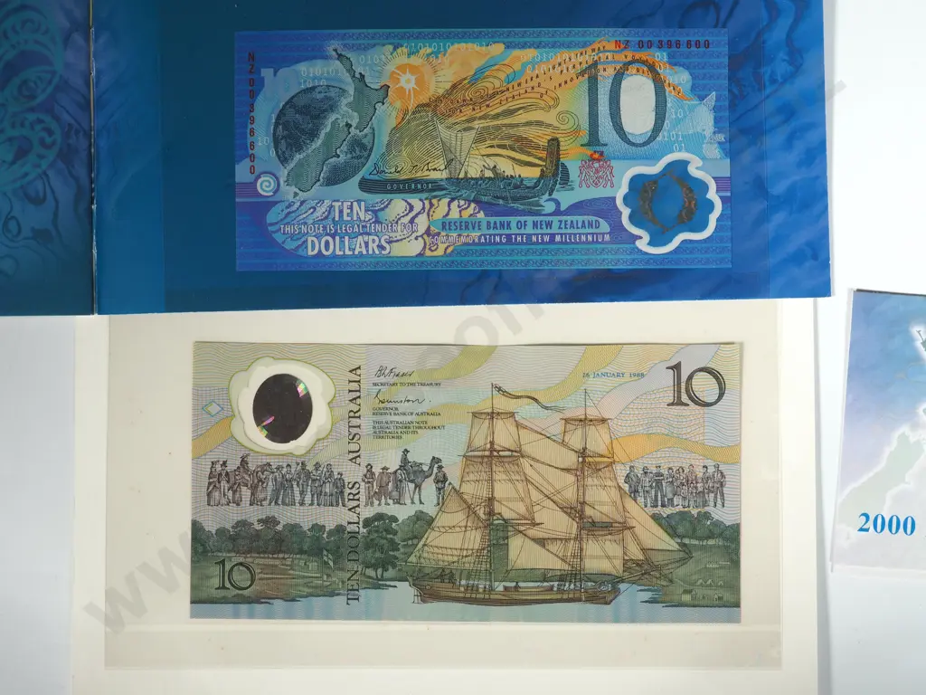 New Zealand $10 Millennium Banknote & Australia Commemorative $10 Note  Image 1++