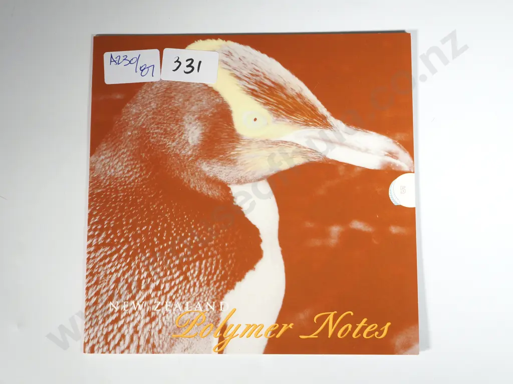 1999 Five Dollar Uncut Sheet of Two Presentation Pack  Image 1++