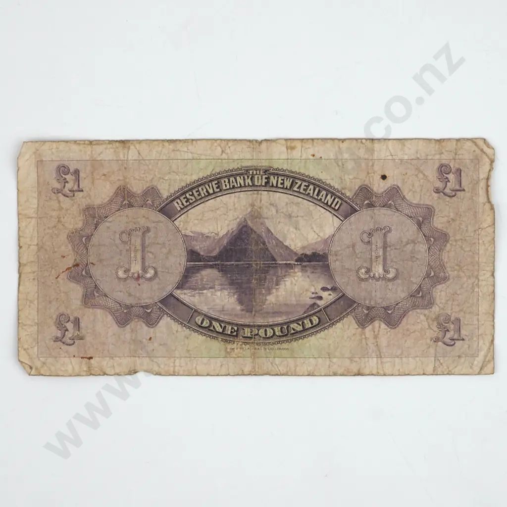 New Zealand Lefeaux One Pound Banknote  Image 1++
