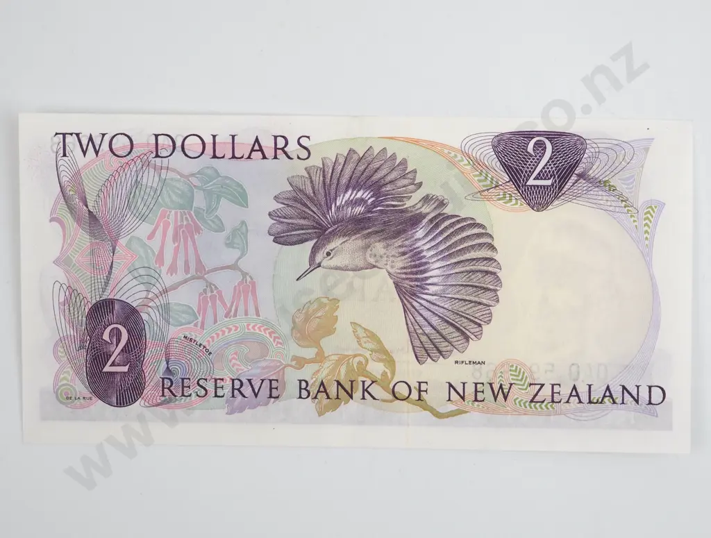 New Zealand Two Dollar Fleming Banknote AUNC Image 1++