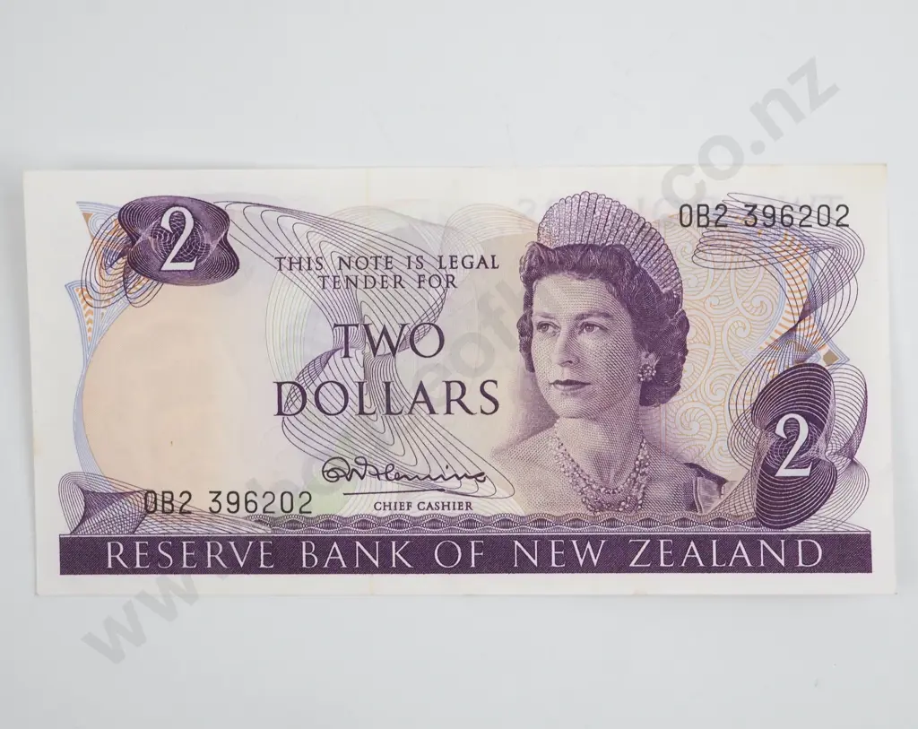 New Zealand Two Dollar Fleming Banknote AUNC Image 1++