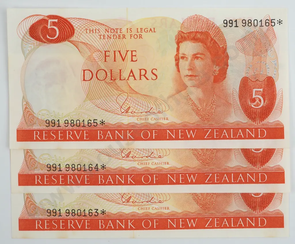 Consecutive Lot of Three Five Dollar Hardie Star Banknotes UNC CV $240 Image 1++