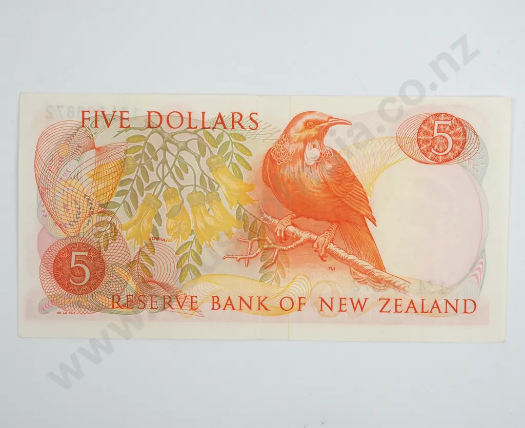 New Zealand Five Dollar Knight Banknote AUNC  Image 1++