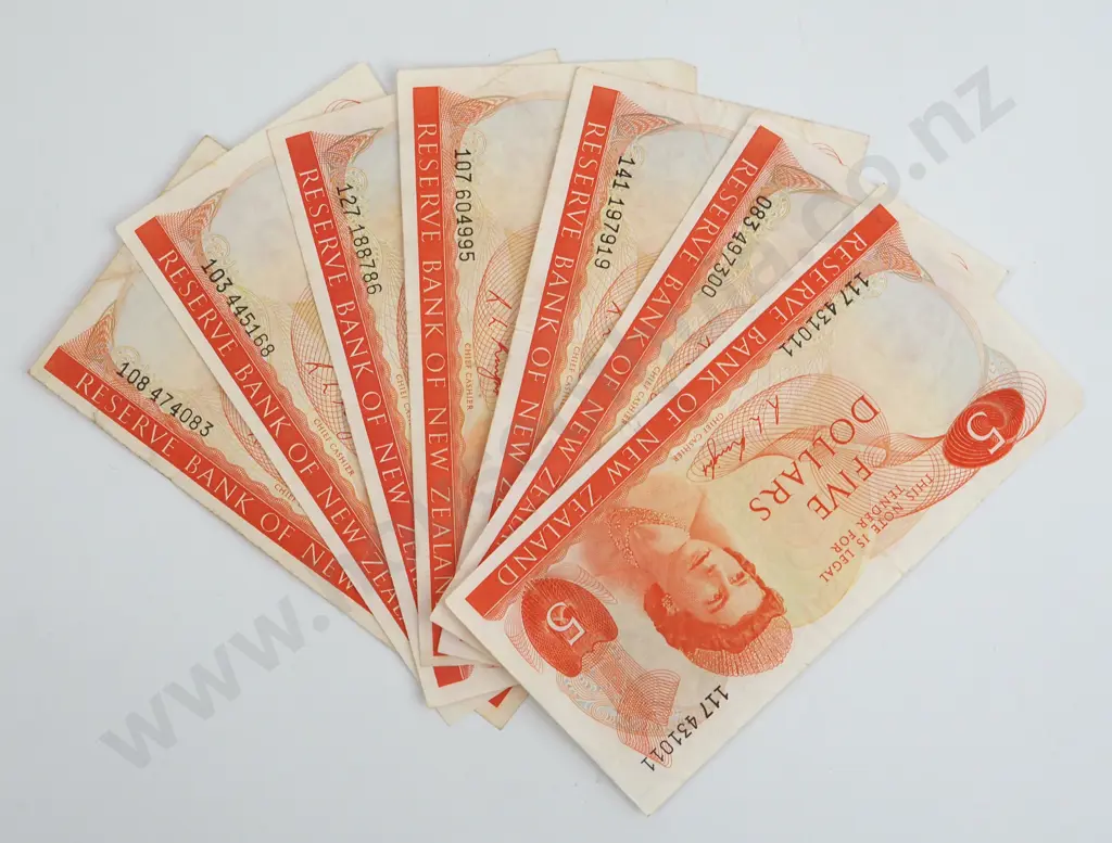 Seven Five Dollar New Zealand Knight Banknotes - Better Grades  Image 1++