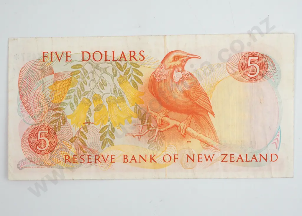 New Zealand Five Dollar Hardie Star Banknote AUNC (Thick Serial)  Image 1++