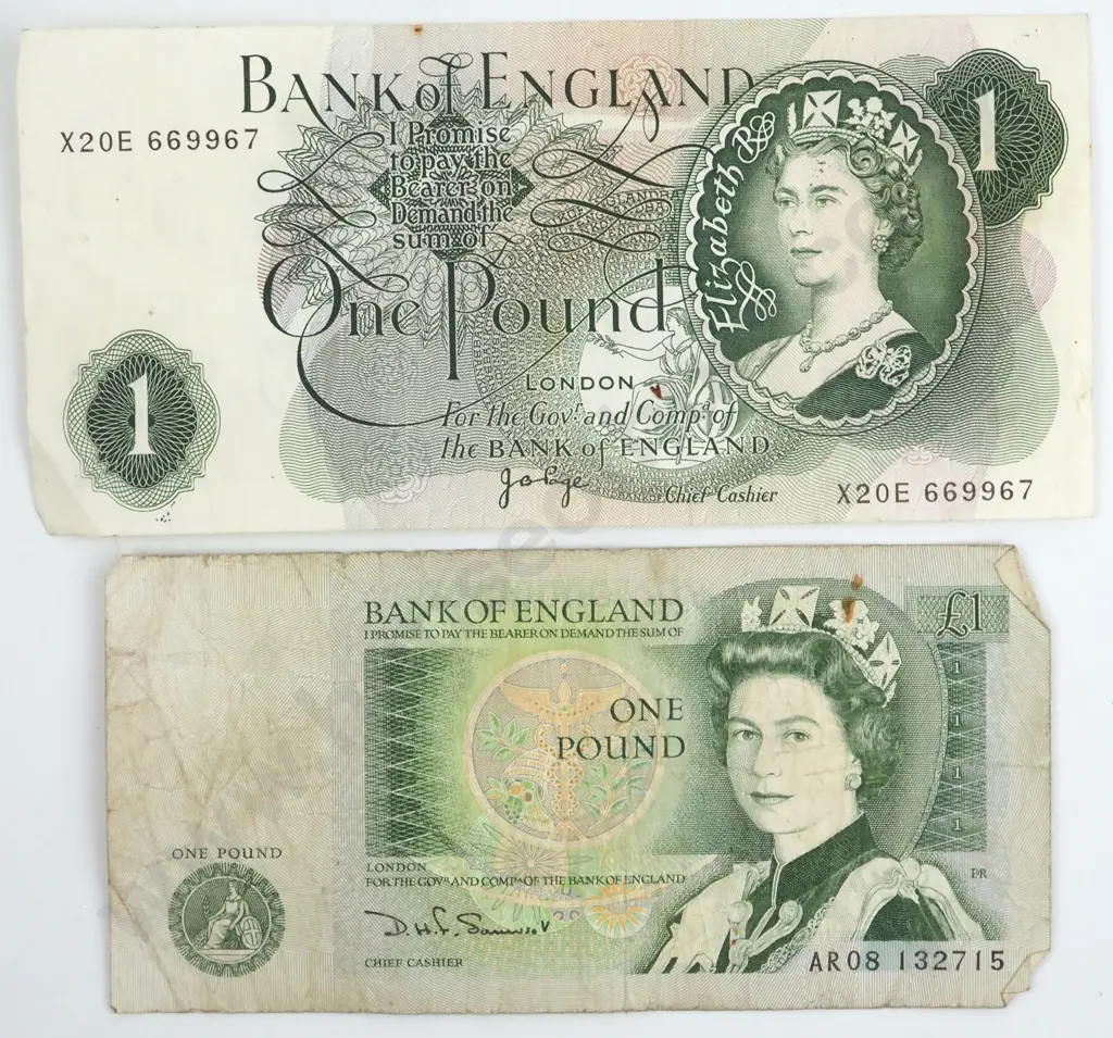 Two United Kingdom One Pound Banknotes  Image 1++