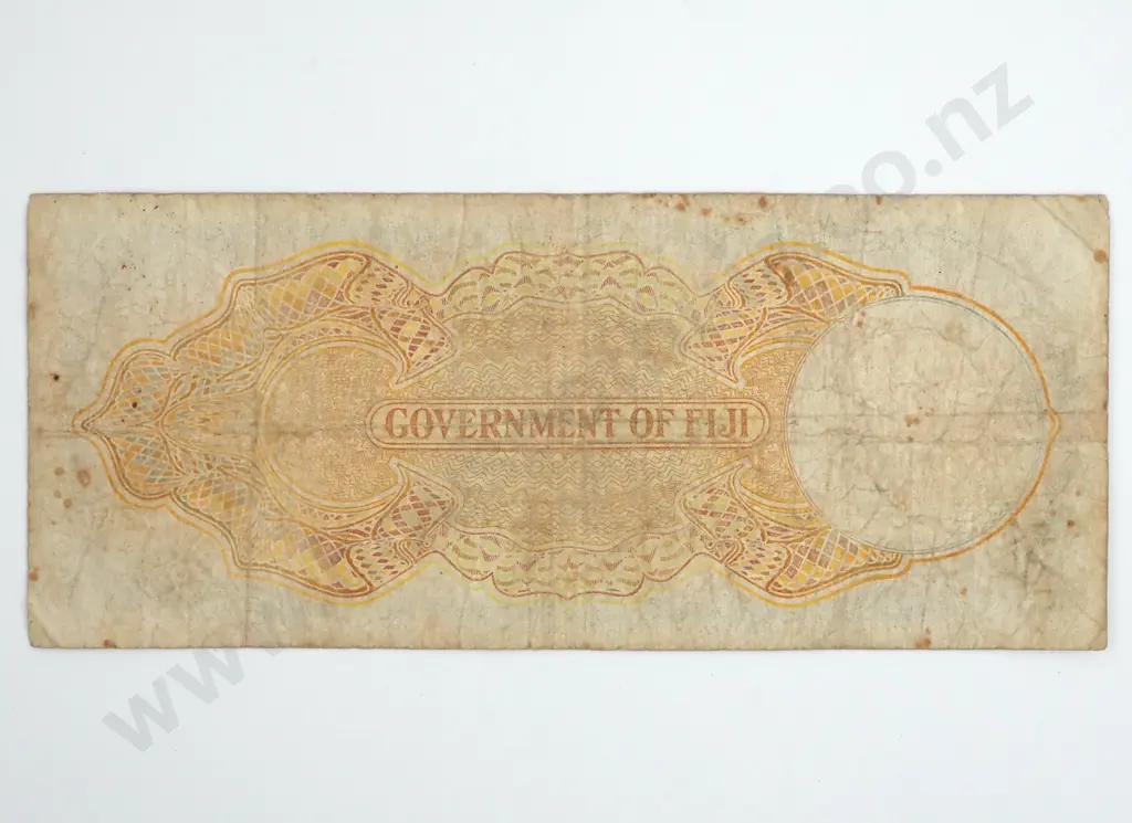 1951 Fiji Five Shilling Banknote  Image 1++