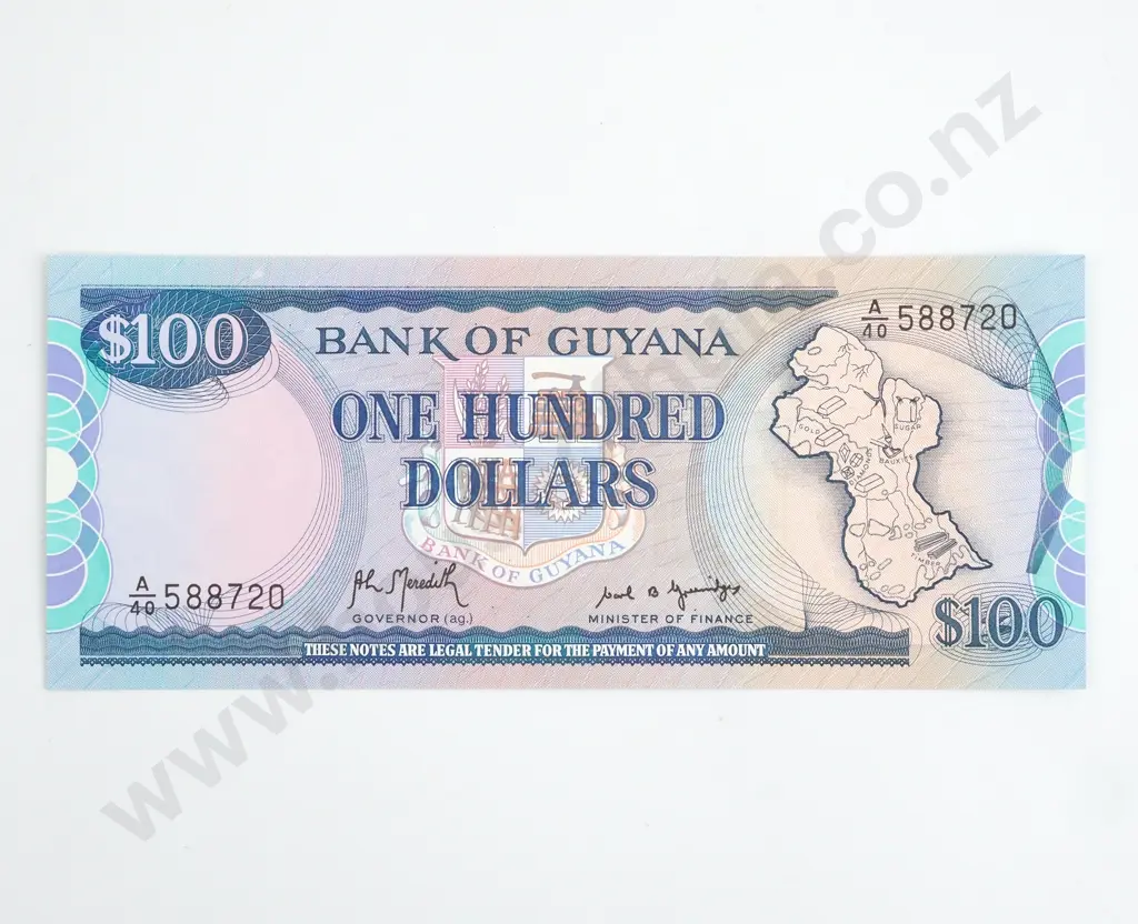 Guyana 100 Dollar Banknote - AUNC  Image 1++