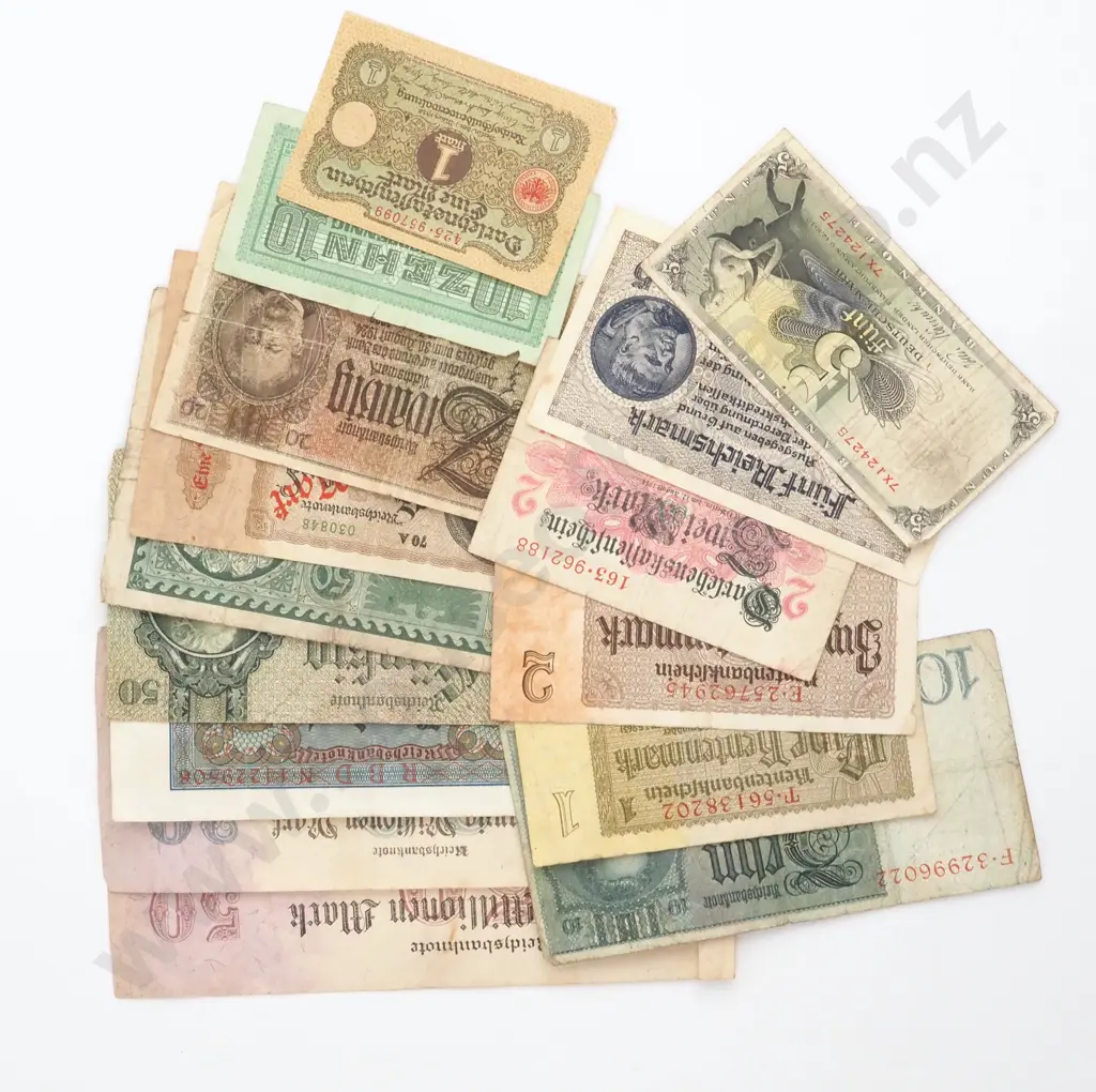 15 German Banknotes  Image 1++