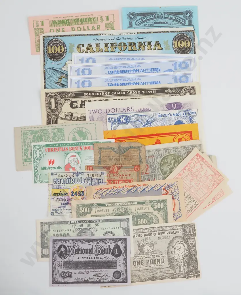 Assorted lot of Novelty Banknotes  Image 1++