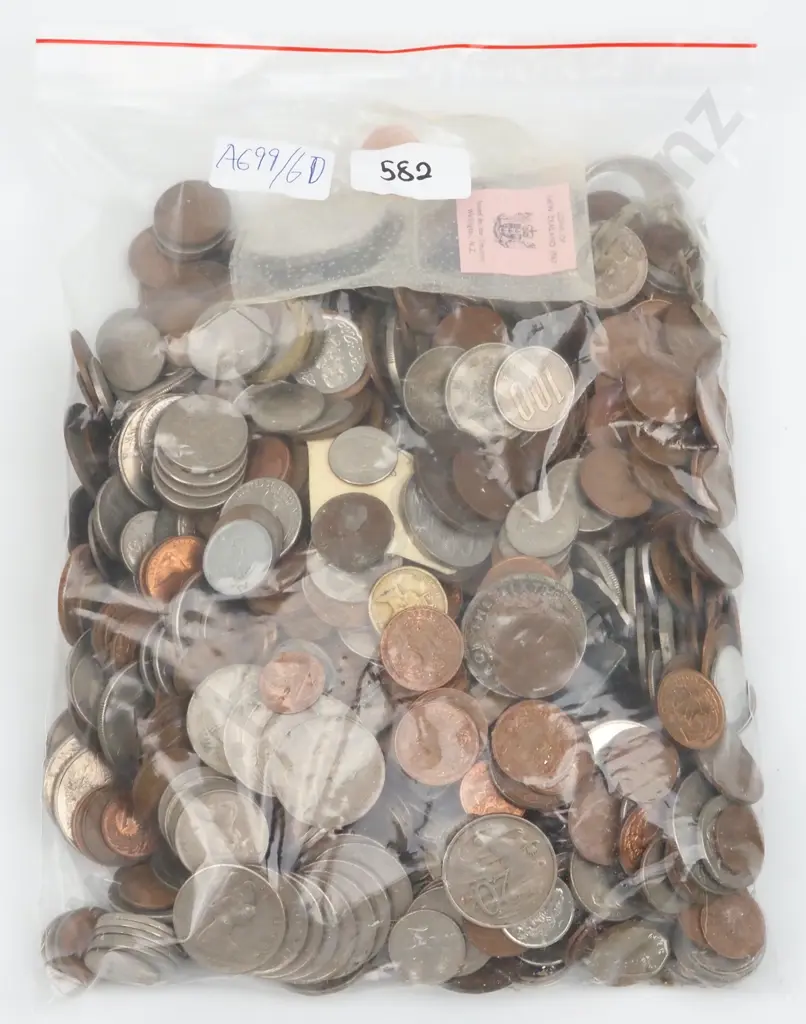 3.6 Kg of Assorted World Coinage  Image 1++