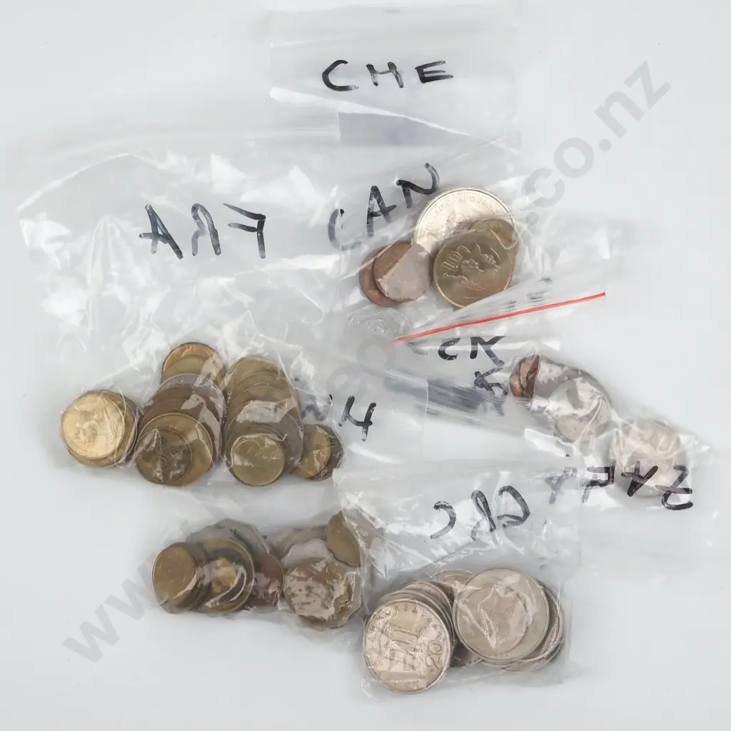 Assorted International Coinage  Image 1++