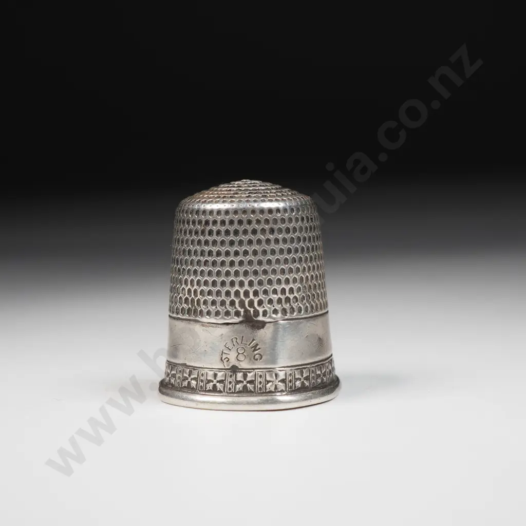 Sterling Silver Simons & Co Thimble w Cross Hatch - Marked Sterling Image 1++