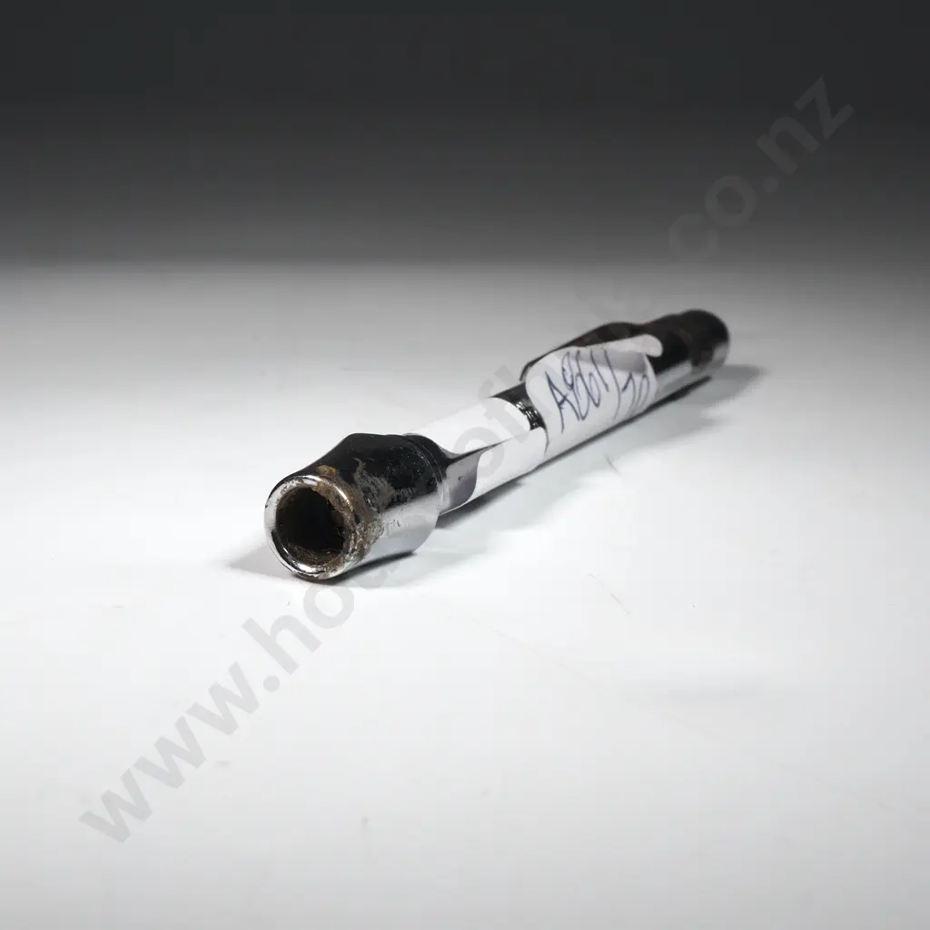 Vintage English Tyre Gauge Image 1++