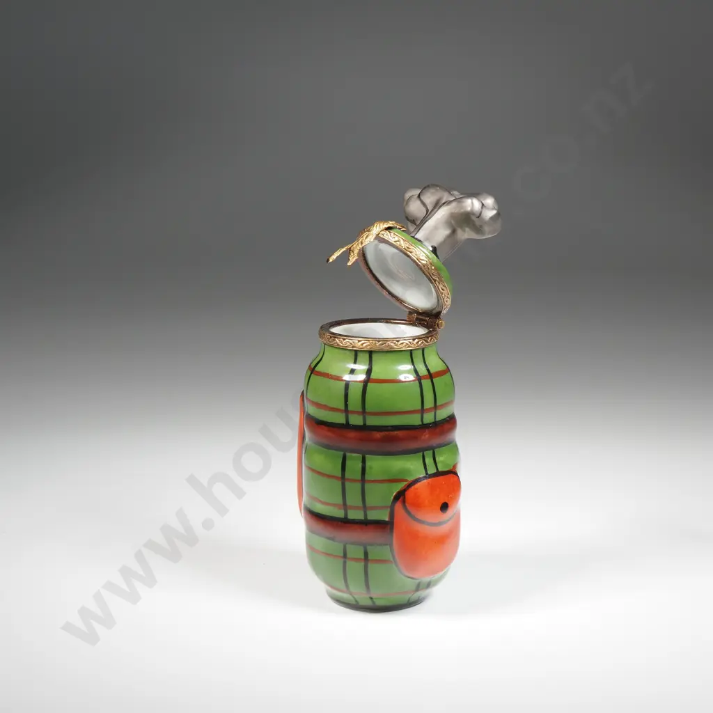 Limoges Porcelain Hand Painted Golf Club Trinket Box w Hinged Lid Image 1++