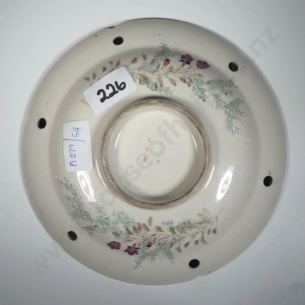 Satsuma/Kutani Bowl With Scalloped Edge & Holes To Rim with Two Warriors In Samurai Armour Image 1++