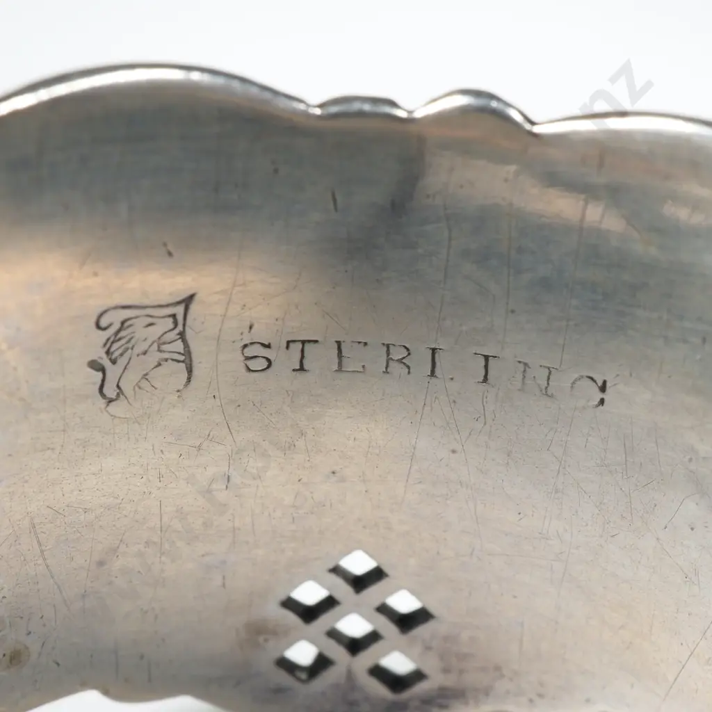 Sterling Silver Napkin Ring w Ornate Rim  Image 1++