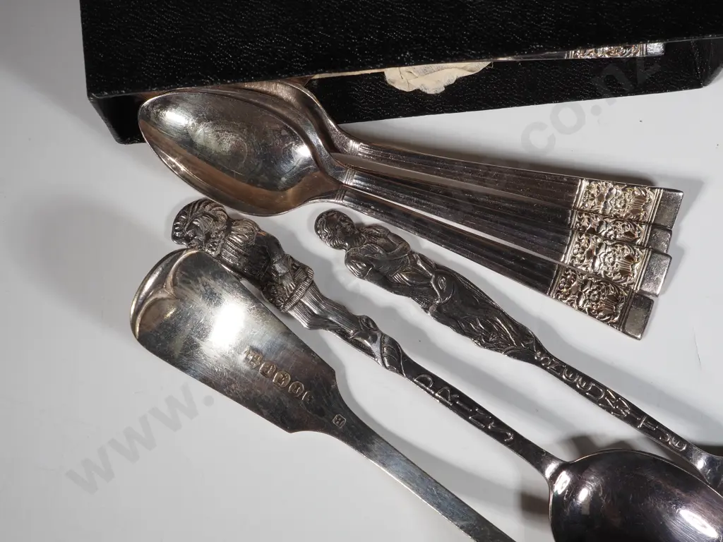 Assorted Lot of Silver Plate Items. Image 1++