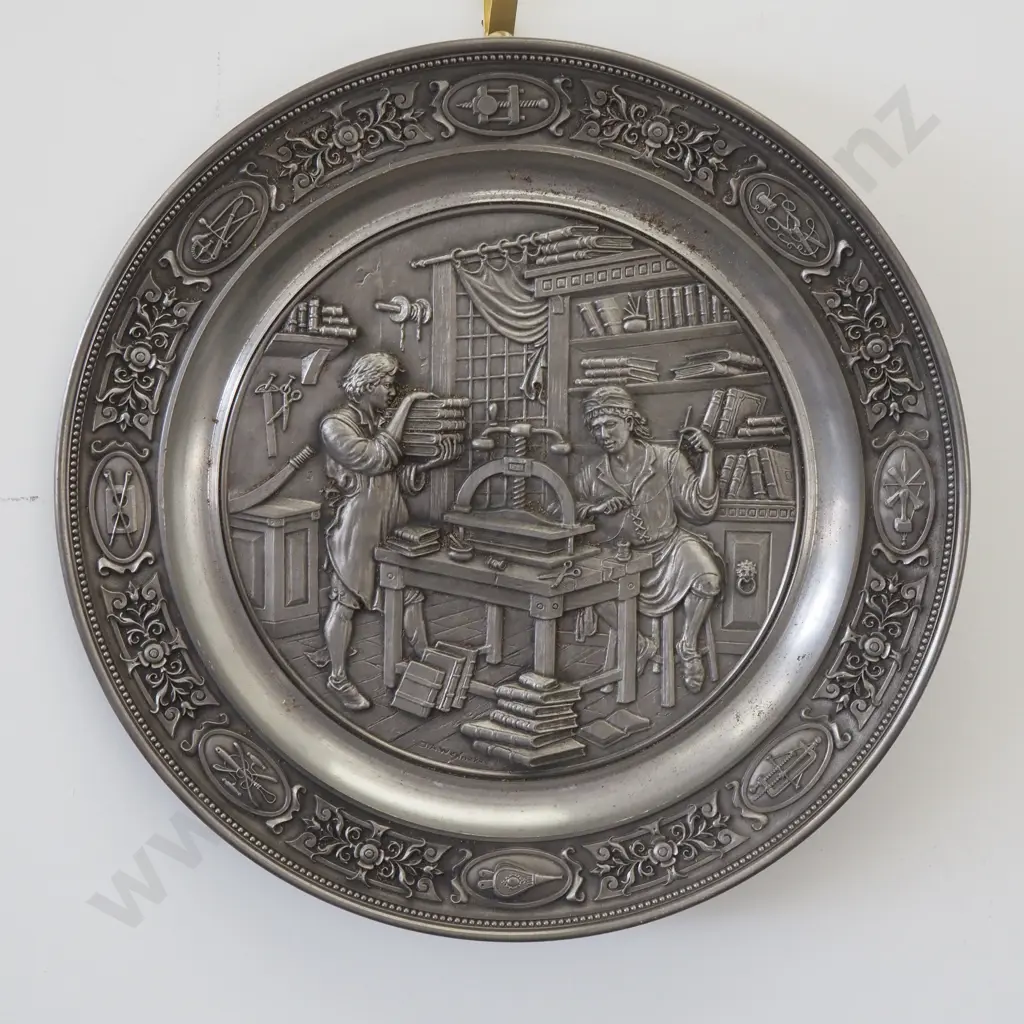 Eight SKS Tradionelles Handwerk Der Schneider Pewter Plates - Crafts In High Relief with Certificates & Pewter Mug Image 1++