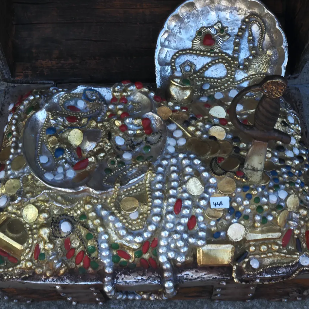 Large Life Size Resin Open Treasure Chest Containing Coins & Jewels. Image 1++