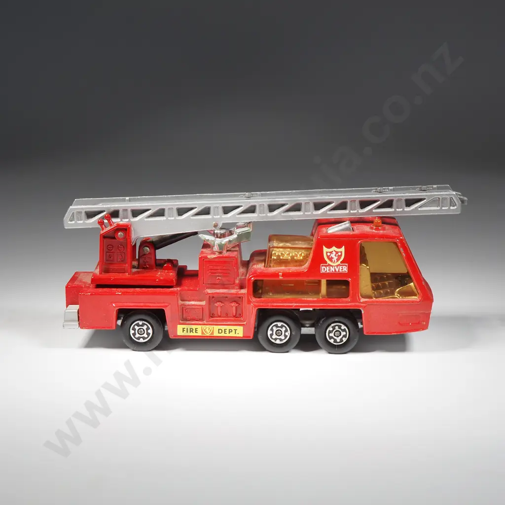 Matchbox 'Super Kings': K-9 Fire Tender Image 1++