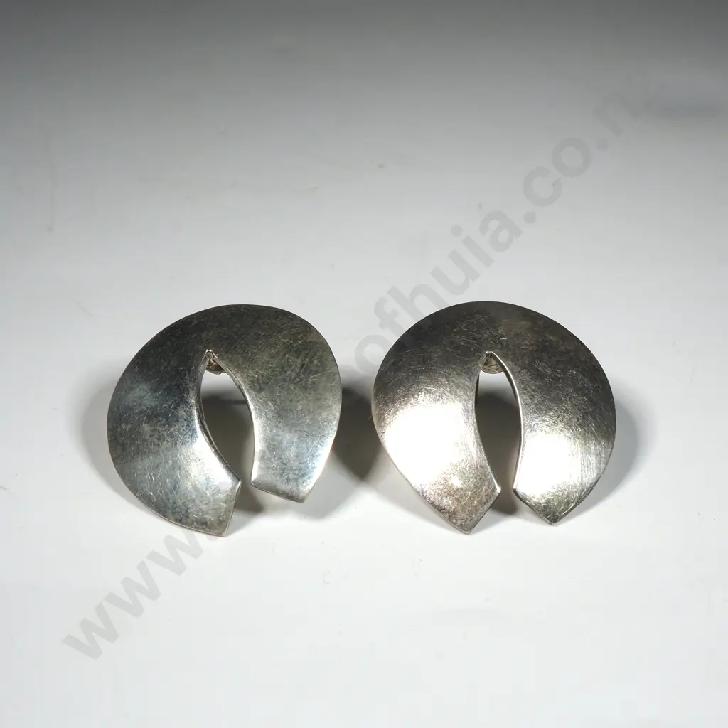 Pair Of Sterling Silver Modernist Design Earrings Image 1++