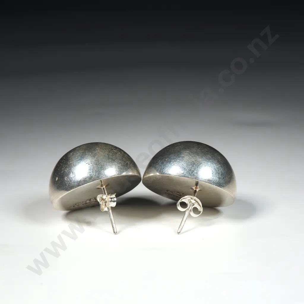 Sterling Silver Dome Top Earrings. Mexico Image 1++