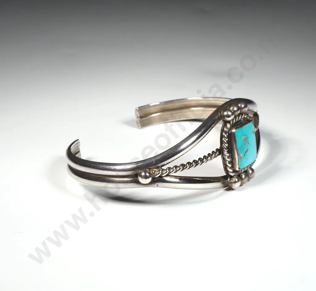 Mexican Sterling Silver Cuff Bangle Set With A Turquoise Stone Image 1++