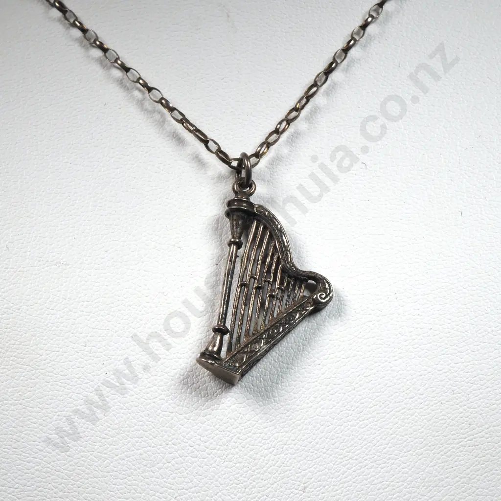 Vintage Sterling Silver  Chain & Pendant In the Form Of A Harp Image 1++