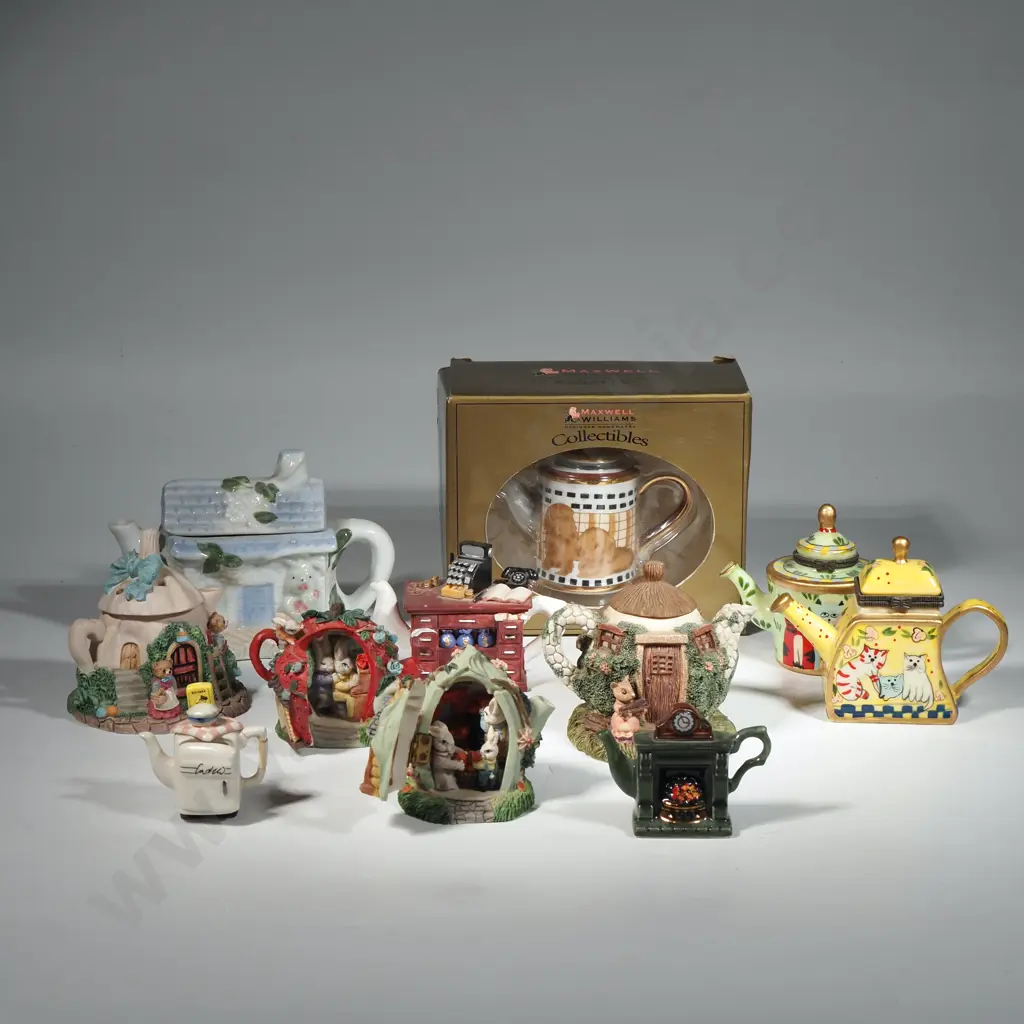 Large Collection Of Small Novelty Teapots  Image 1++