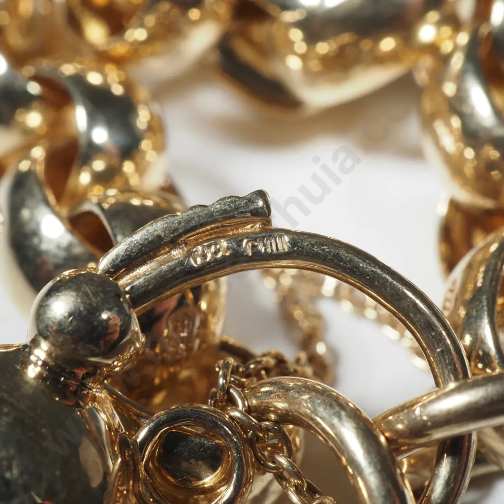 9ct Gold Substantial Belcher Bracelet Image 1++