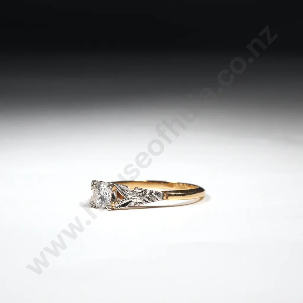 Antique 18ct Gold Solitaire Diamond Ring Image 1++