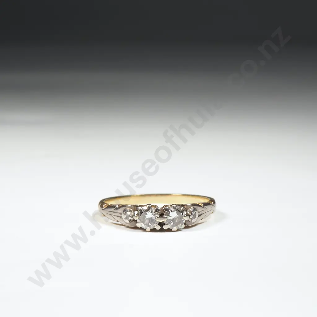 Antique 18ct Gold Diamond Ring Image 1++