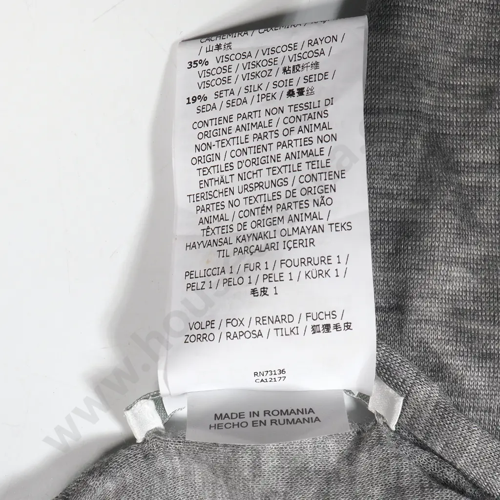 MAX MARA Cashmere Scarf w Detachable Baubles Image 1++