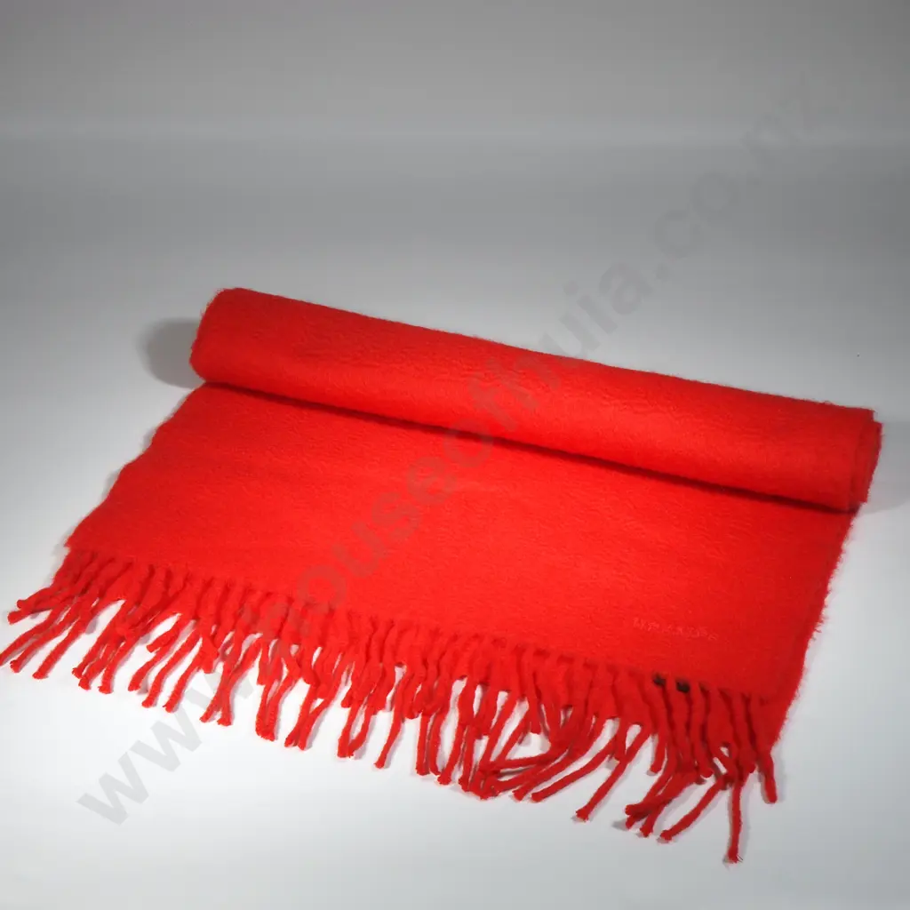 HERMÈS Red Cashmere Scarf Image 1++