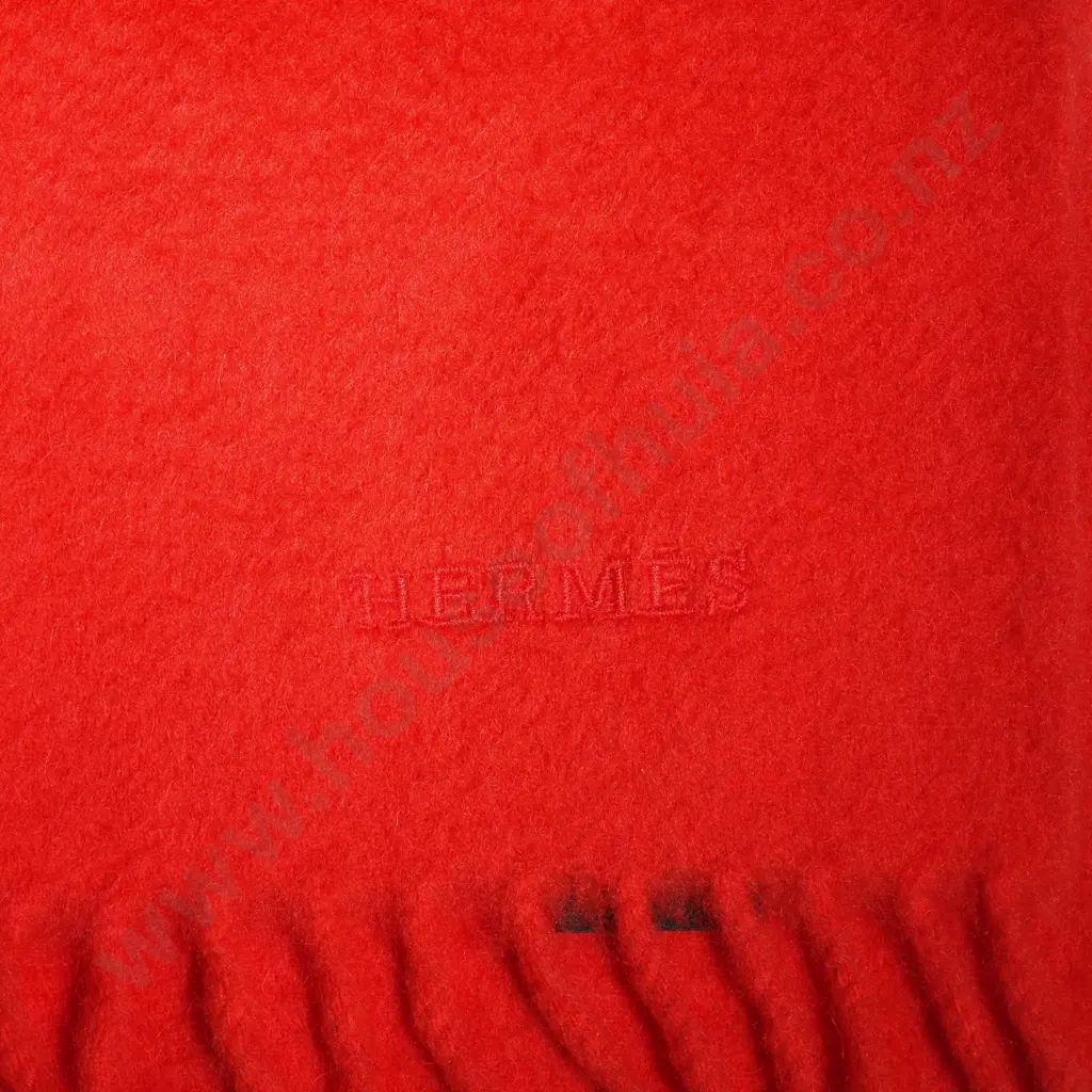 HERMÈS Red Cashmere Scarf Image 1++