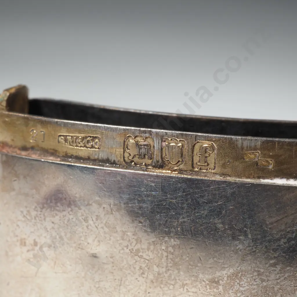 Sterling Silver Shaped Vesta Box With Plain Body Image 1++