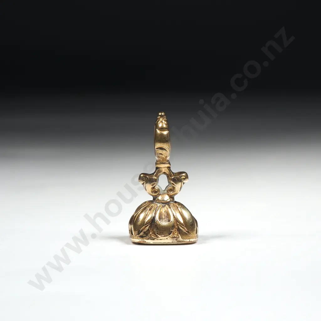 Rolled Gold Carved Seal Image 1++