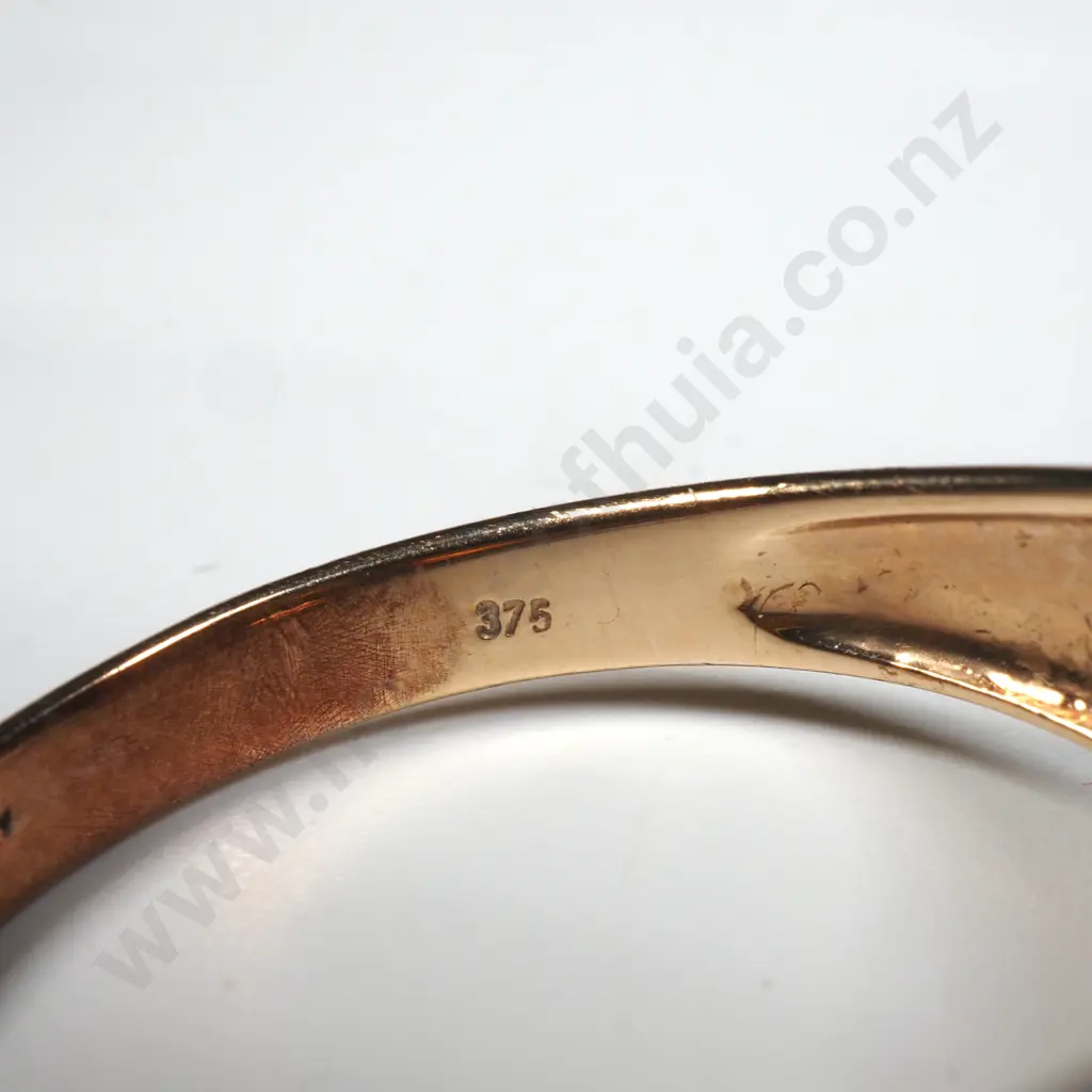 9ct Gold Illusion Set Diamond Ring Image 1++