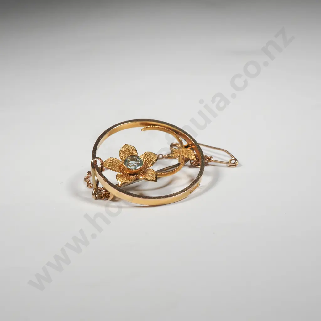 15ct Gold Aquamarine Flower Brooch Image 1++